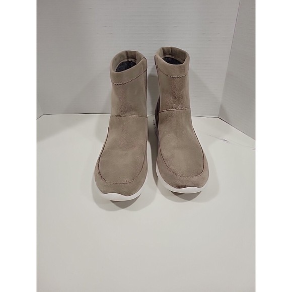 Cole Haan  Women's Waterproof Taupe Bootie Waterproof G16 W04019 Sz 9.5 B - Picture 2 of 16